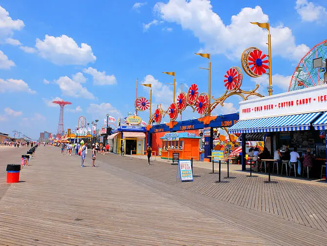 Things to see in Coney Island - Boardwalk