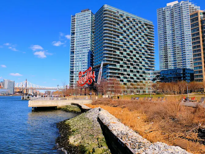 Things to see in Long Island City - Gantry Park