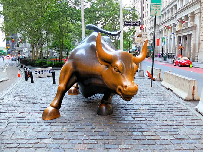 Things to see in Lower Manhattan and the Financial District - Bull
