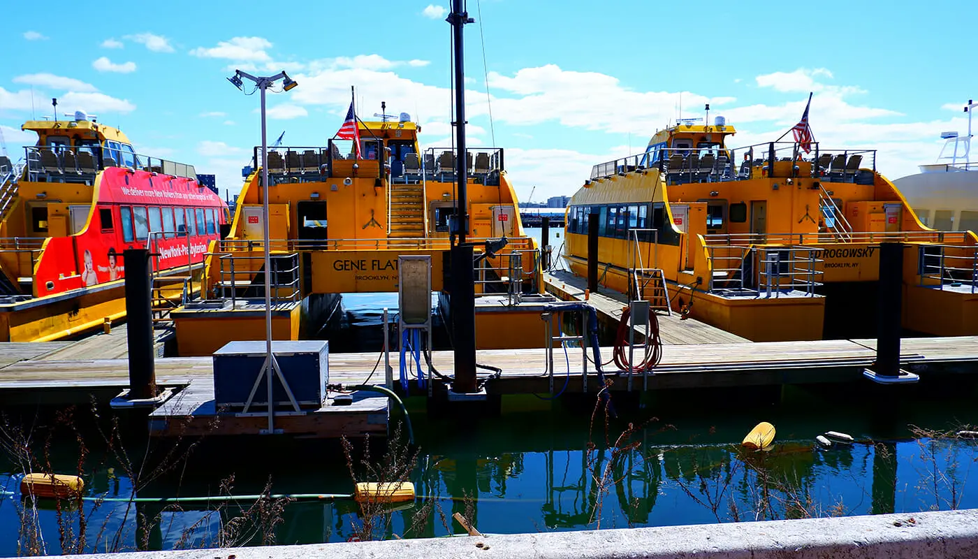 Circle Line Hop On Hop Off Sightseeing Cruise New York - Water Taxi