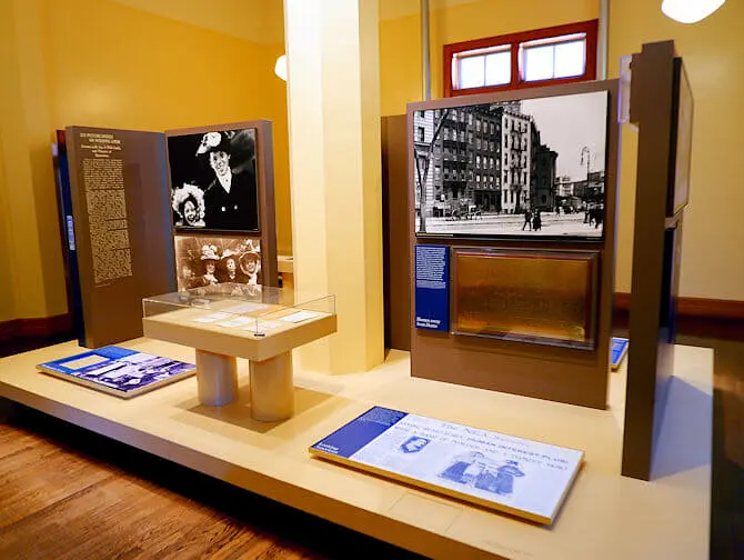 Statue of Liberty and Ellis Island Boat Tour - Exhibition