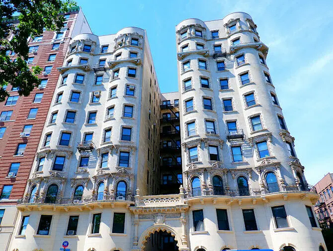 Things to see in the Upper West Side - Brownstones