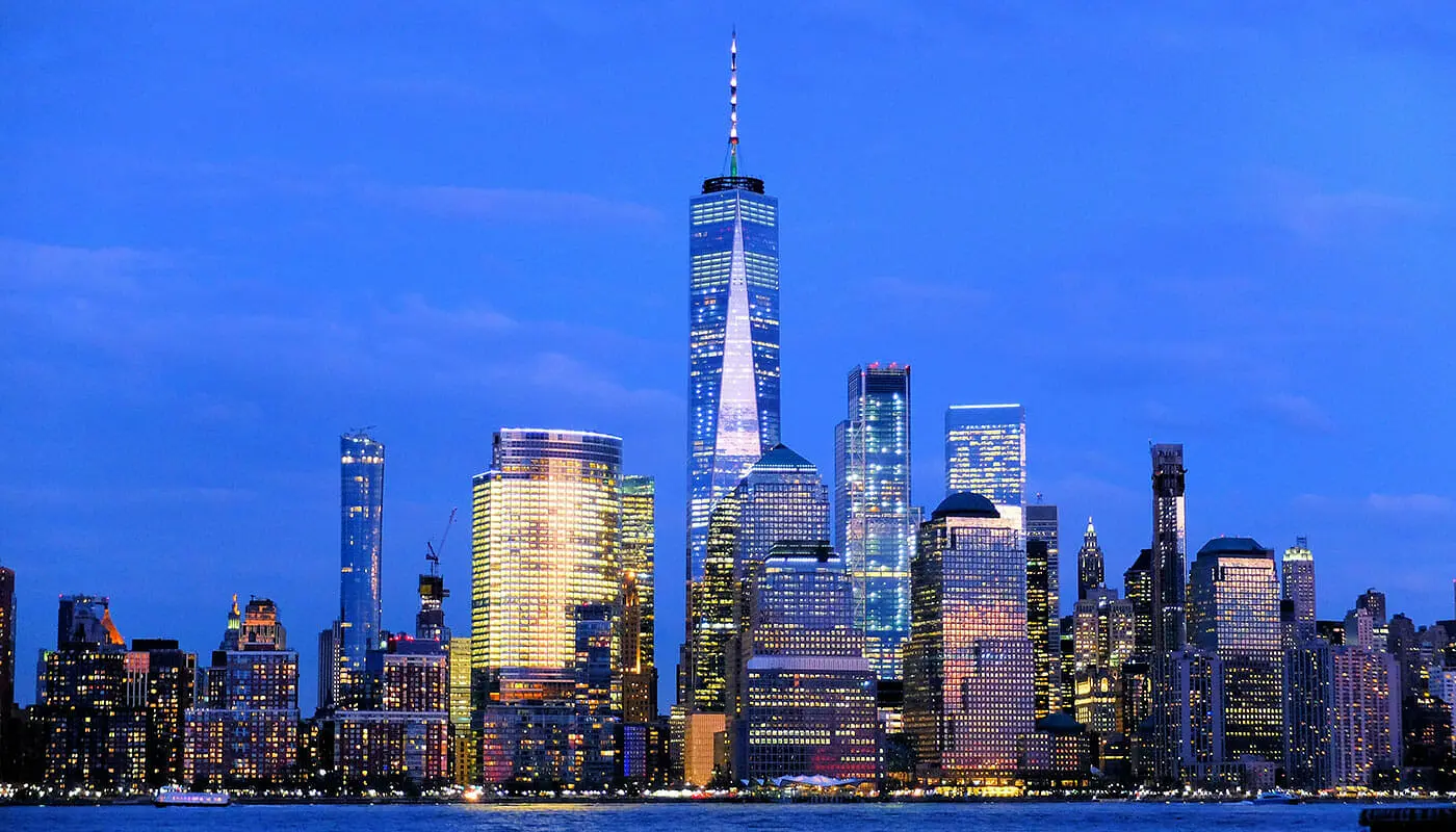 Circle Line New York Harbour Lights Cruise Skyline 1