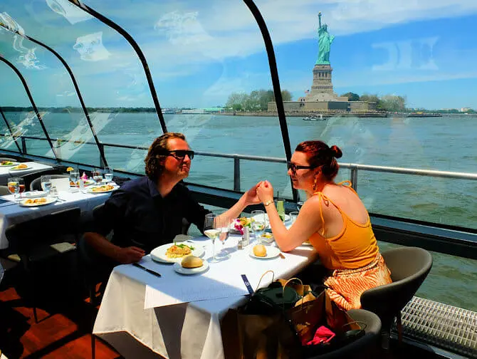 Valentine’s Dinner Cruises in New York - Statue of Liberty