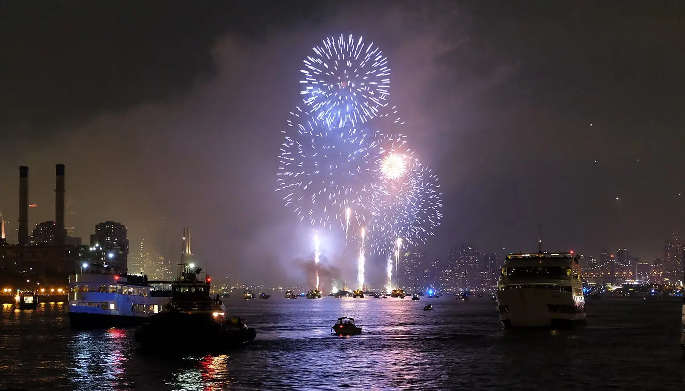 New Year’s Eve Cruises in New York - Fireworks