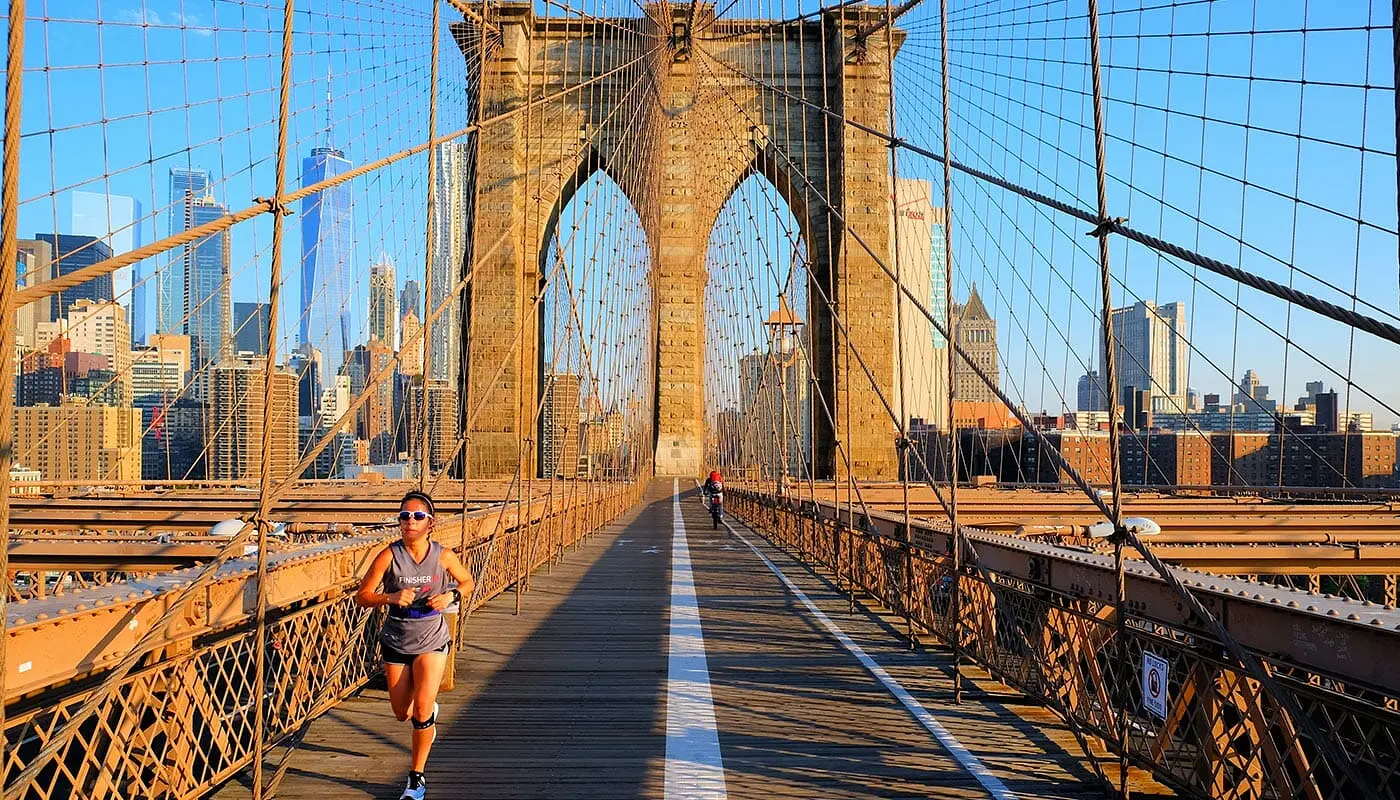 Brooklyn Bridge in New York - Running