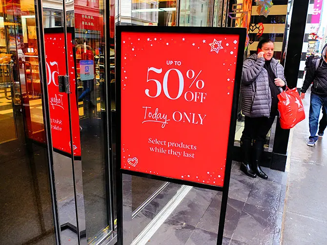 Black Friday in New York - Sign