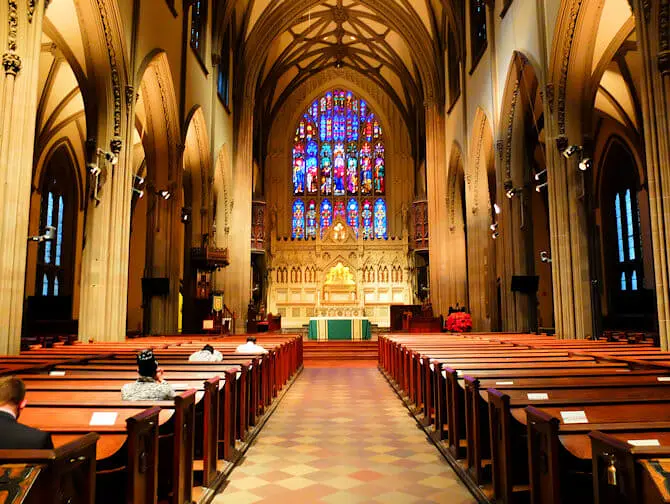 Lower Manhattan and the Financial District in New York - Trinity Church
