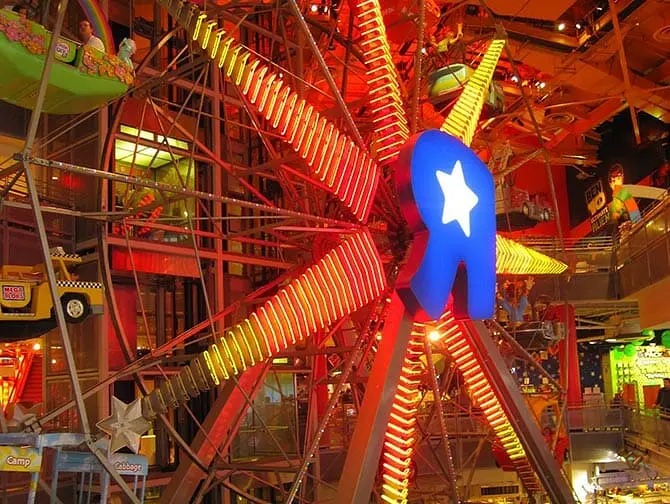 toys R us on times square
