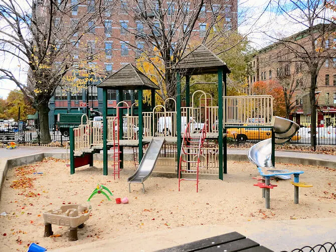 Playgrounds in New York - The Bleecker Street Playground
