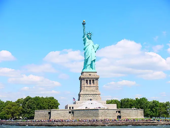 Difference between New York Sightseeing Flex Pass and New York Explorer Pass - Statue of Liberty