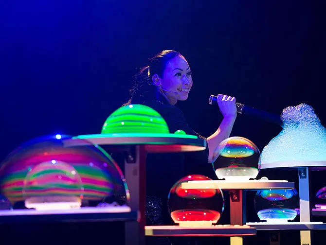 Gazillion Bubble Show on Broadway Tickets - Impressive Bubbles
