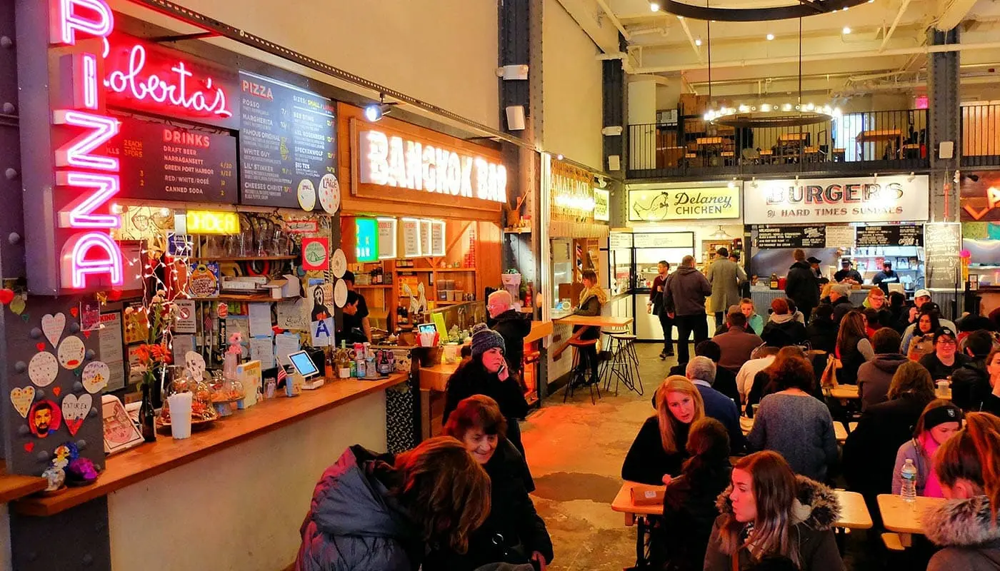 Lunch in New York - Urban Space