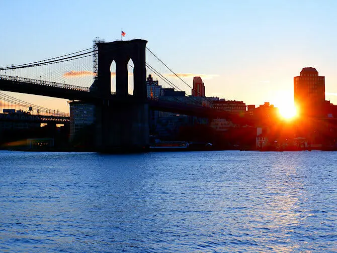 Things to see in South Street Seaport - Brooklyn Bridge