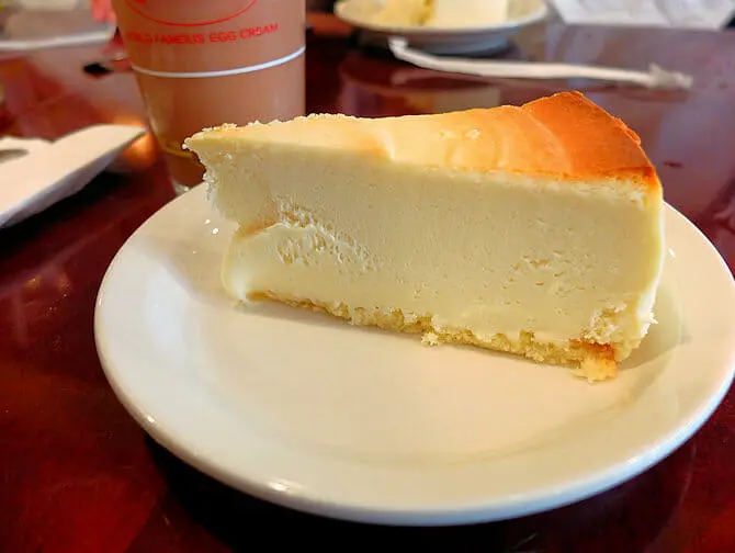 The best cheesecake in New York - Cheesecake at Juniors