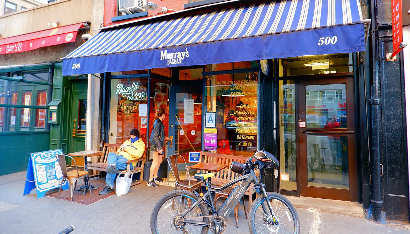 Best Coffee Shops and Bagel Bars in New York - Murrays Bagels