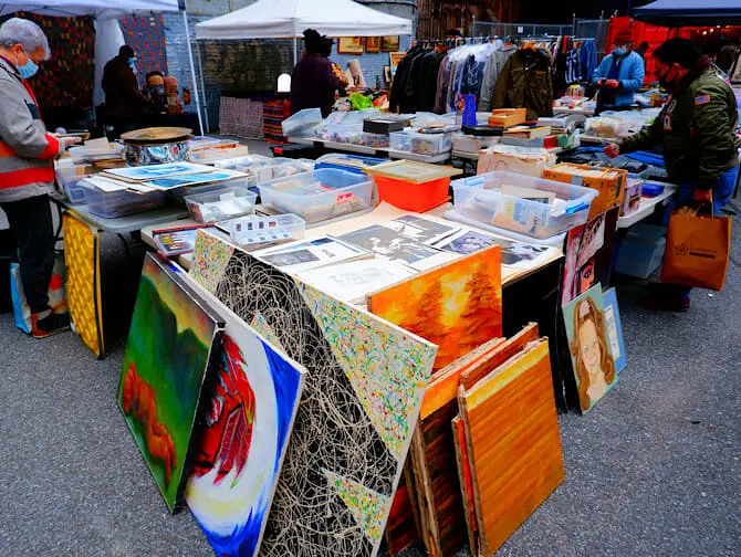 Flea Markets in New York - Chelsea Flea Market Manhattan