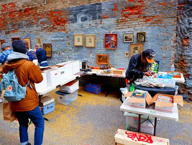 Flea Markets in New York - Chelsea Flea Market