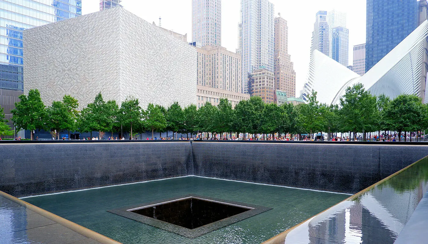 Performing Arts Center in New York – Outside