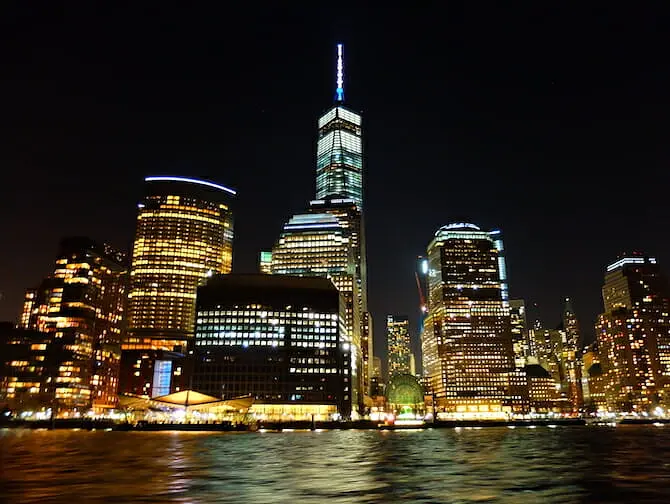 Hudson River Dinner Cruise in New York - Skyline