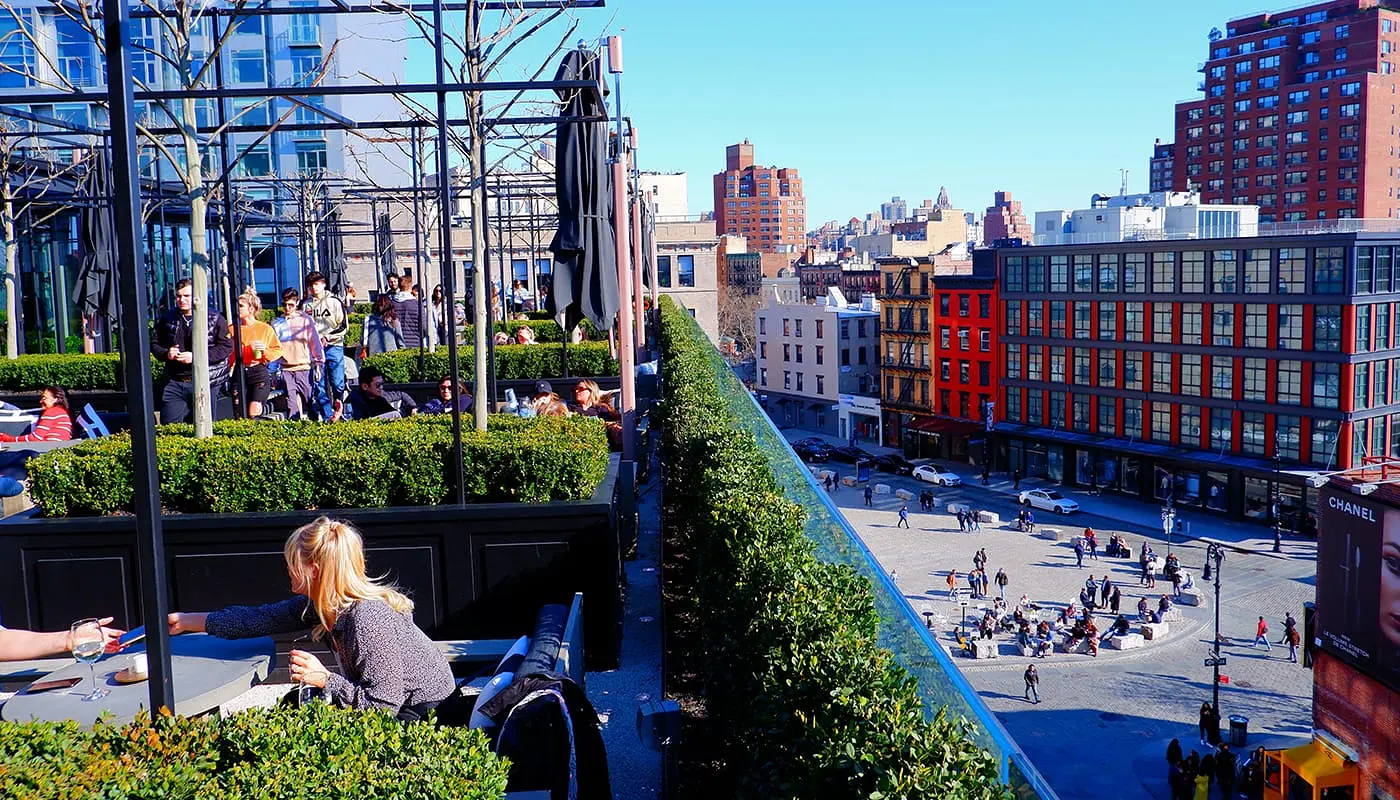 Best Rooftop Bars in New York - RH Rooftop Restaurant