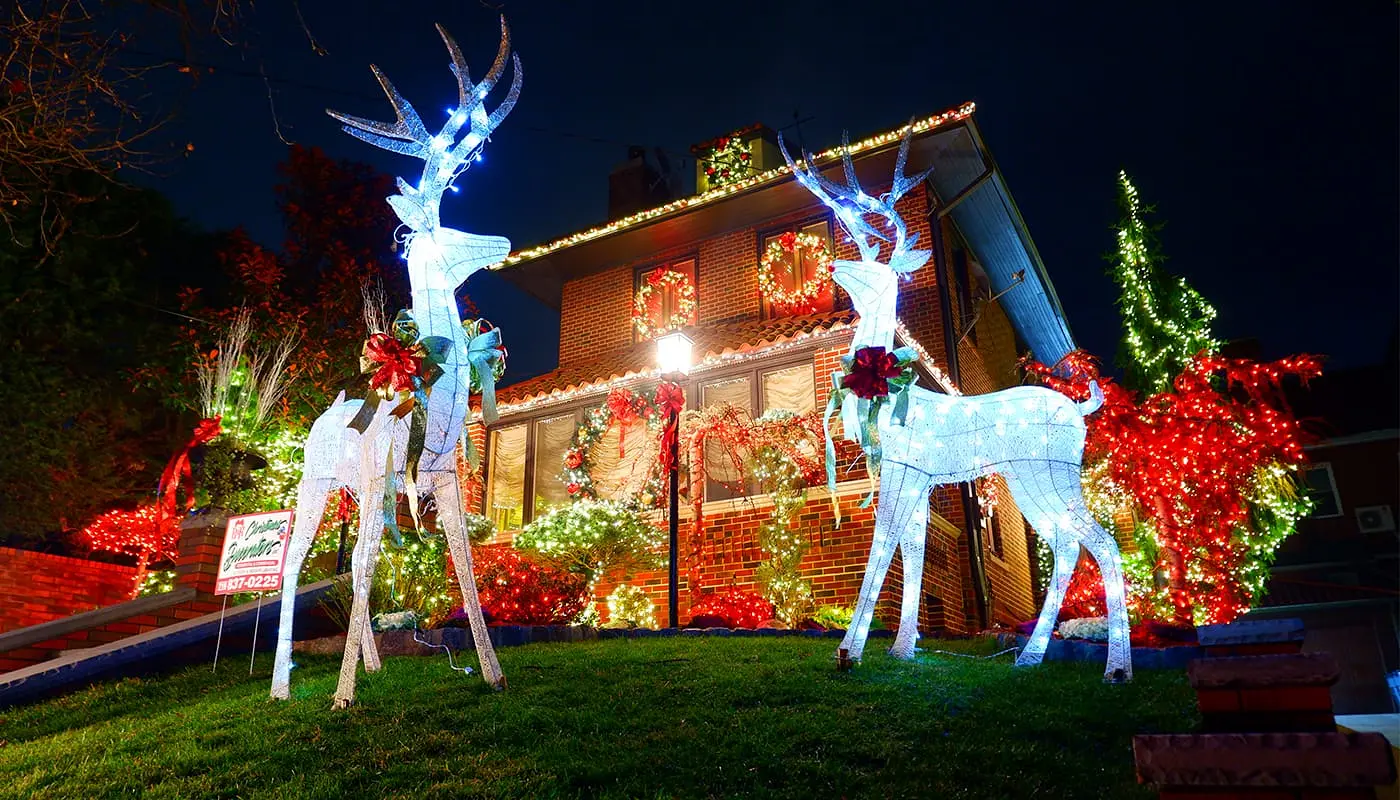 Dyker Heights Christmas Lights - Decorated house